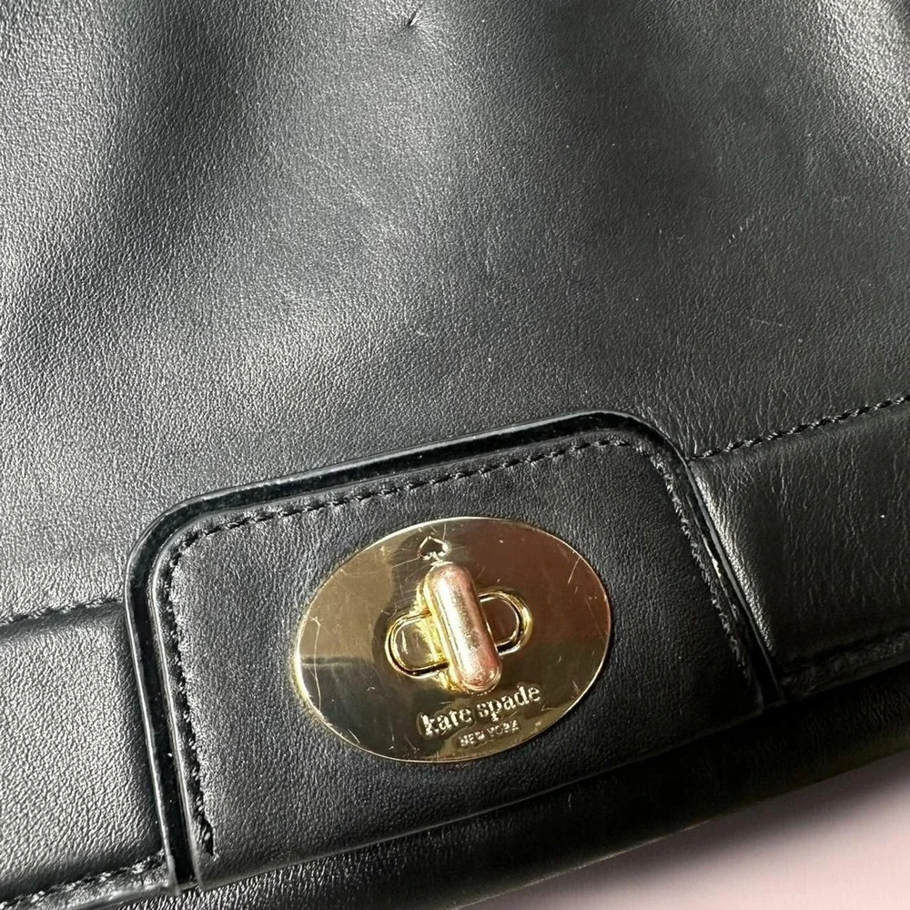 Kate Spade Black Leather‎ Crossbody Purse Classic Preppy Minimalist Old Money